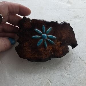 Wooden Inlay Belt Buckle Turqiuose Flower 1970s. Cowgirl Beatiful.